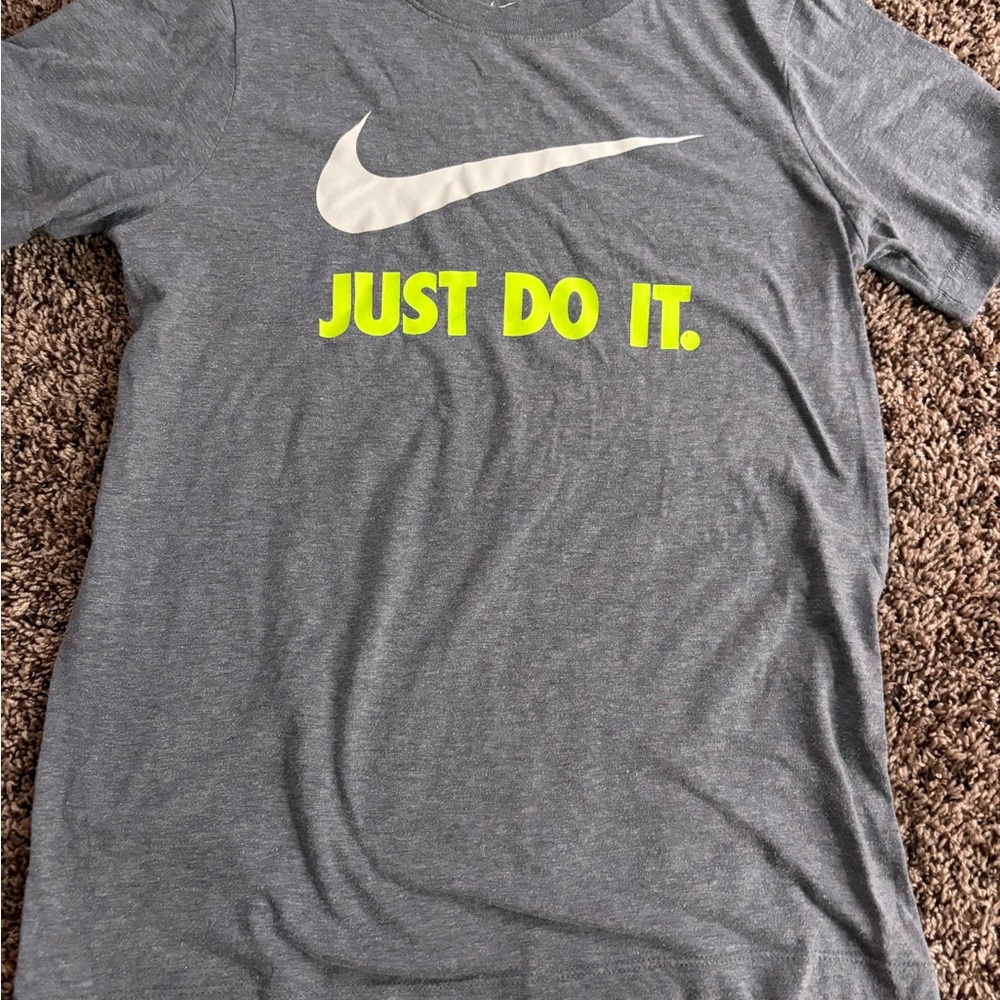 Nike Charcoal Tee with White Swoosh Youth L